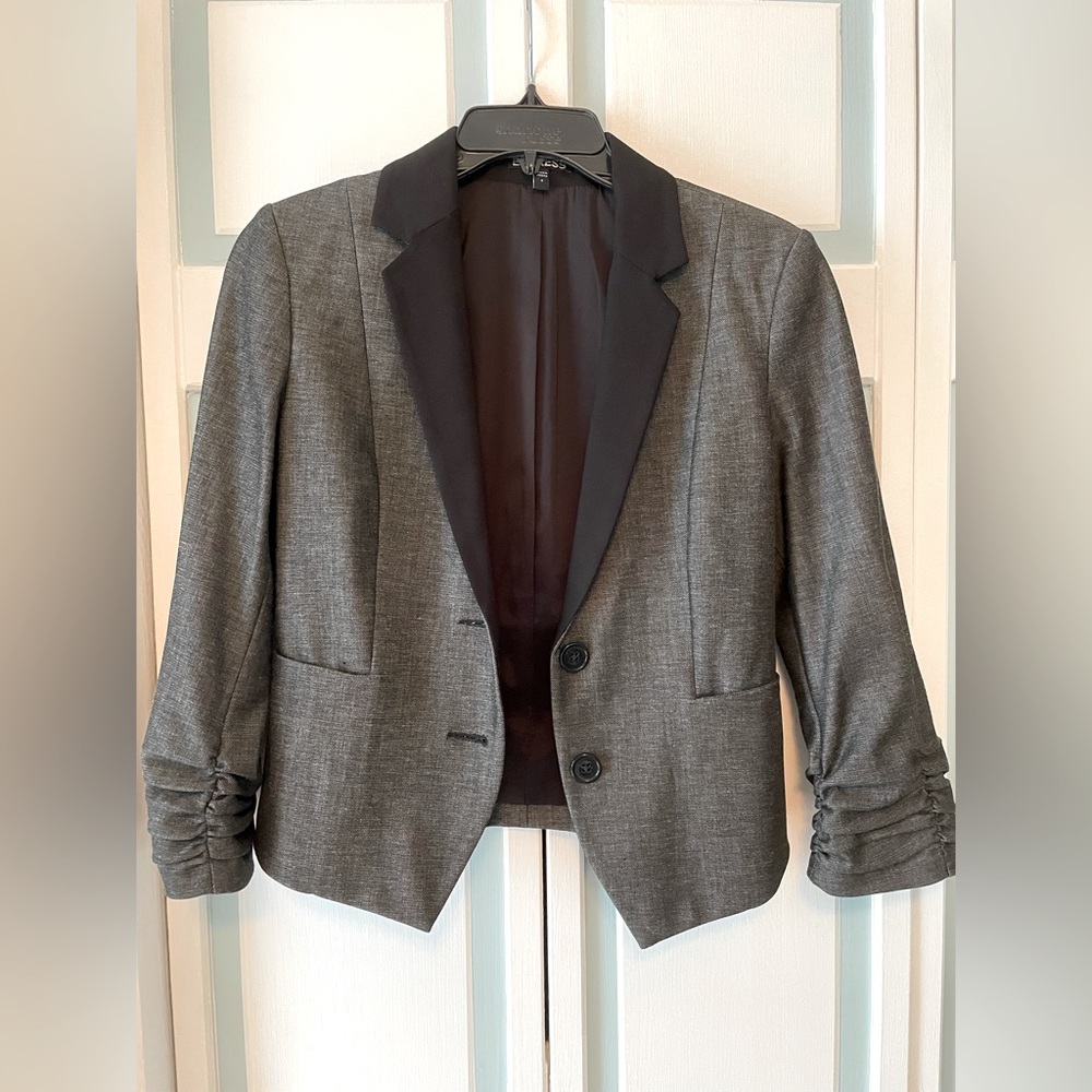 Business jacket. Crop 3/4 sleeves. Black and gray. Fitted.